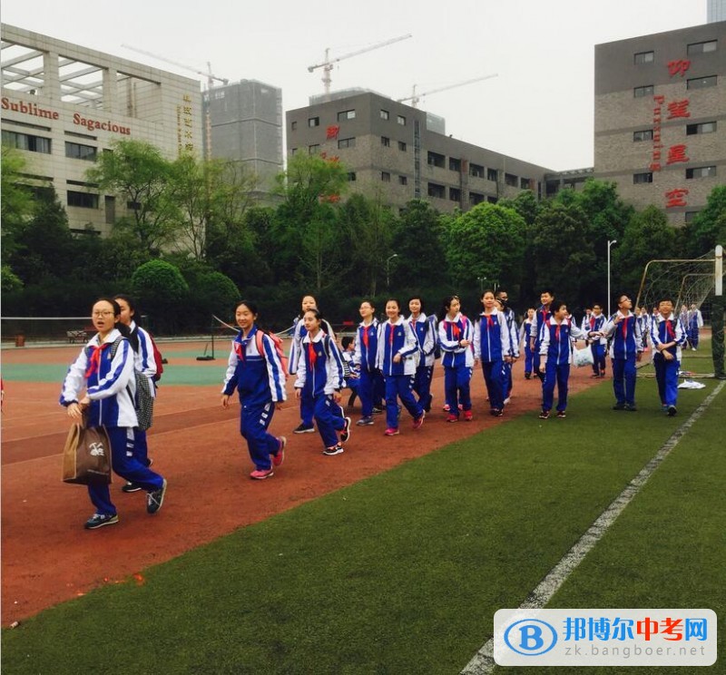 成都石室天府中學開展第五屆軟式壘球錦標賽系列報道(二)