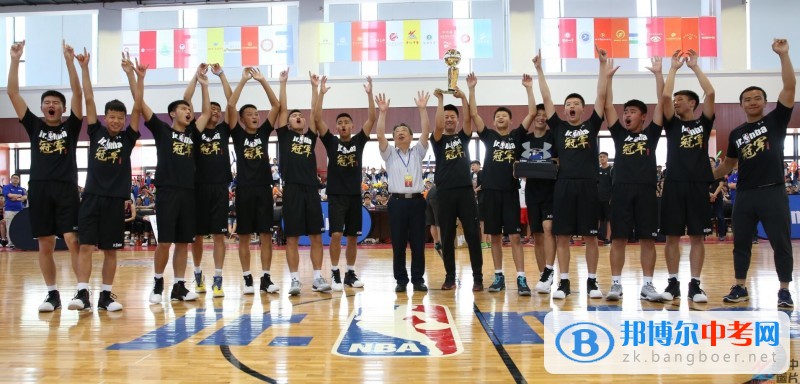 四川省雙流縣華陽中學奪得2017 Jr.NBA聯賽四川賽區冠軍