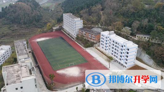 普定縣第一中學(xué)2021年報(bào)名條件、招生要求、招生對(duì)象