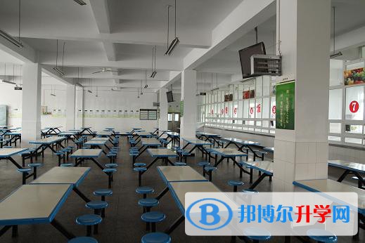 重慶華鎣中學校2022年宿舍條件