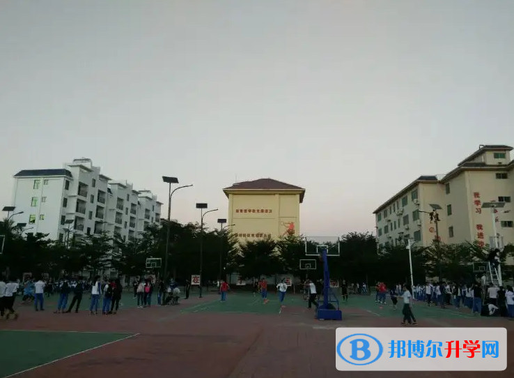 2023三亞市民族中學(xué)招生計(jì)劃 招生人數(shù)是多少(附要求、條件、對(duì)象)