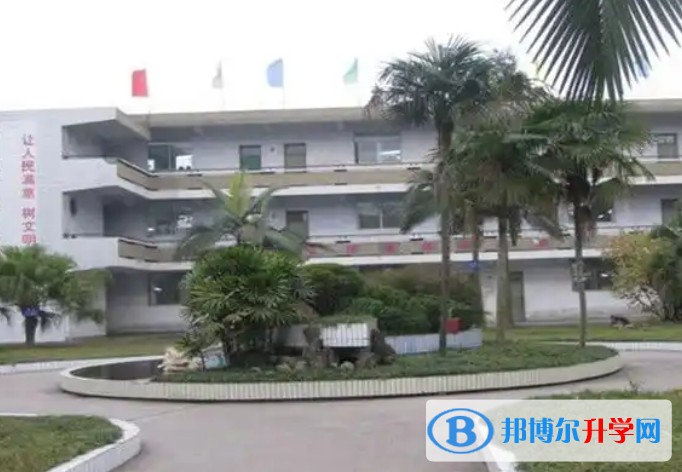 2025富順第三中學(xué)校多少錢(學(xué)費明細)