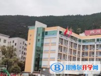 2025玉龍中學(xué)多少錢(學(xué)費明細(xì))